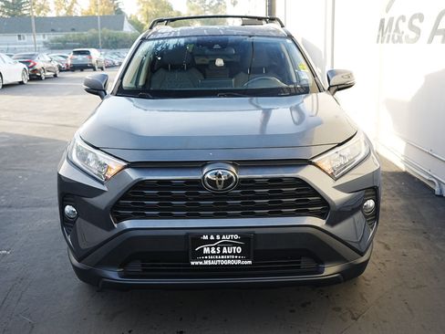Used 2021 Toyota RAV4 XLE image 2
