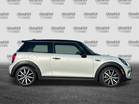 Used 2021 MINI Cooper SE w/ 8.8" Touchscreen Nav Package image 3