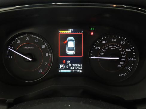Used 2021 Subaru Crosstrek 2.0i AWD/4WD image 12