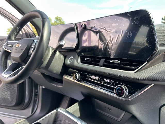 Used 2026 Chevrolet Equinox LT FWD image 27