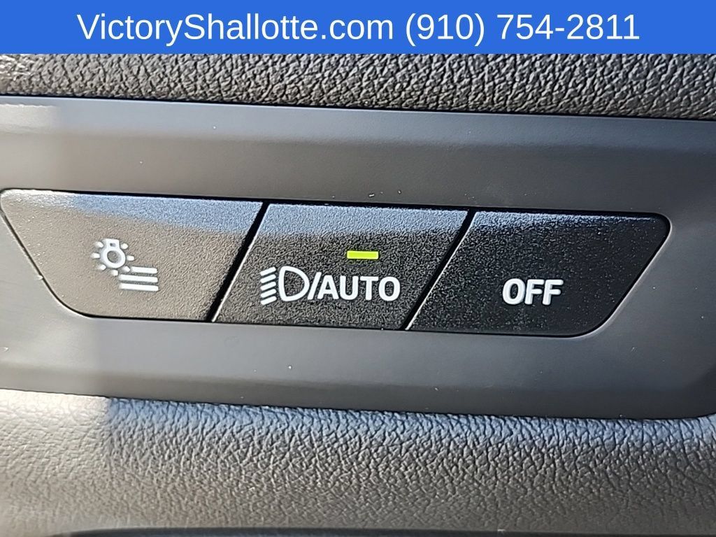 Used 2025 BMW X5 sDrive40i w/ Premium Package RWD image 19