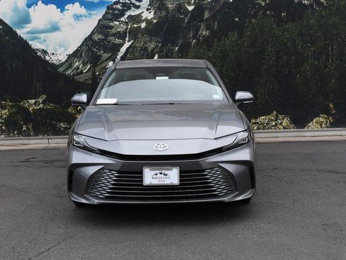 New 2026 Toyota Camry XLE image 2