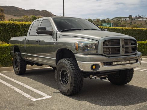 Used 2008 Dodge Ram 2500 Truck SLT w/ Popular Equipment Group AWD/4WD image 3