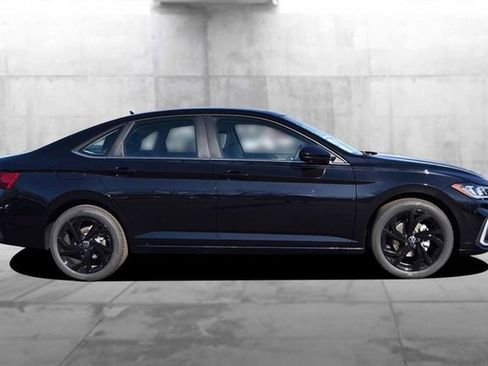 New 2026 Volkswagen Jetta SE image 5