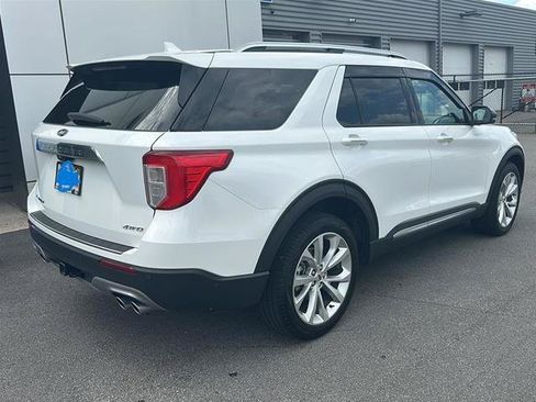 Certified 2023 Ford Explorer Platinum w/ Technology Package AWD/4WD image 5