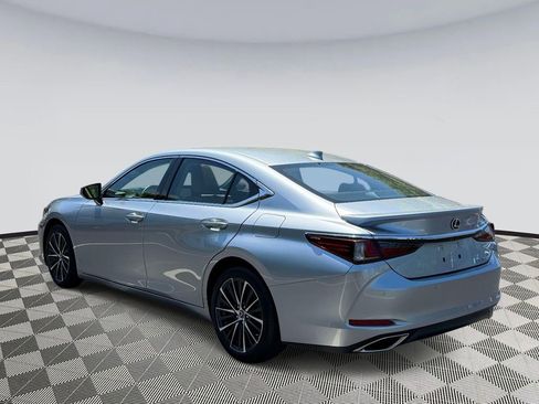 Used 2025 Lexus ES 350 w/ Premium Package FWD image 4