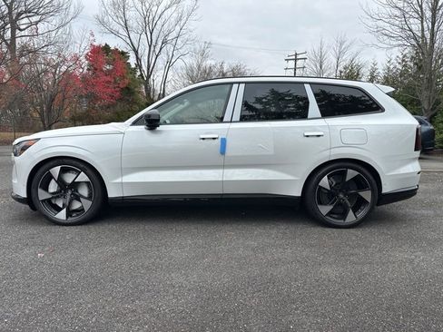 New 2025 Volvo EX90 Ultra image 4