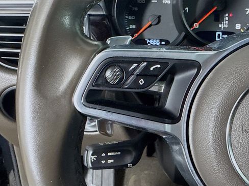 Used 2020 Porsche Macan image 14