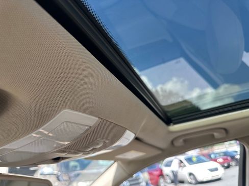 Used 2010 Mercedes-Benz C 300 4MATIC Sedan image 16