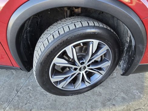 Used 2017 INFINITI QX30 Luxury w/ Cargo Package image 27