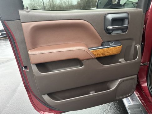 Used 2015 Chevrolet Silverado 1500 High Country w/ High Country Premium Package image 10