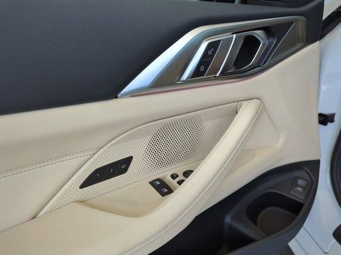 Used 2025 BMW 430i Coupe w/ M Sport Package image 11