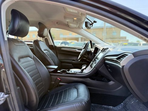 Used 2014 Ford Fusion SE w/ Equipment Group 502A FWD image 22