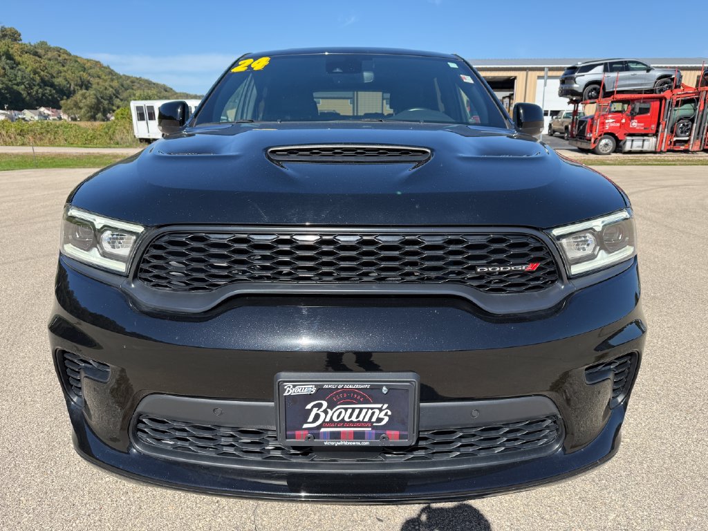 Used 2024 Dodge Durango R/T w/ Tow 'N Go Group AWD/4WD image 2
