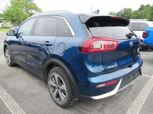 Used 2019 Kia Niro LX FWD image 3
