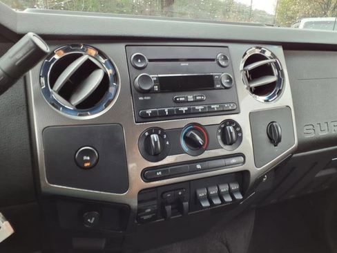 Used 2008 Ford F350 FX4 image 16