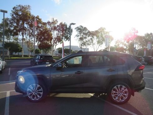 Certified 2023 Toyota RAV4 XLE Premium image 7