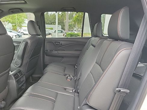 Used 2023 Honda Passport TrailSport image 8