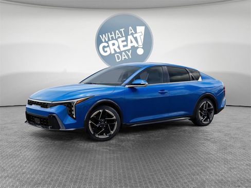 New 2025 Kia K4 GT-Line image 3
