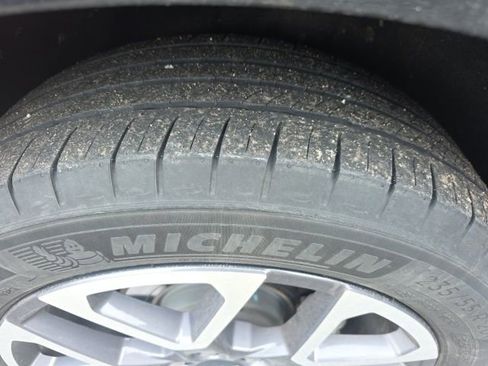 Used 2023 Chevrolet Blazer RS w/ Driver Confidence II Package image 9