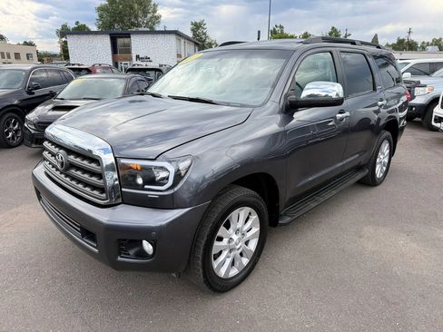 Used 2017 Toyota Sequoia Platinum AWD/4WD image 5