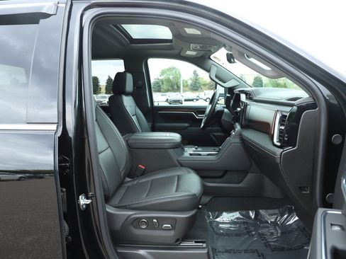 Used 2026 GMC Sierra 2500 Denali w/ Technology Package AWD/4WD image 11
