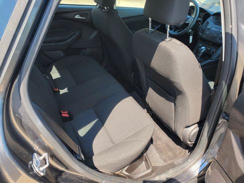 Used 2016 Ford Focus SE FWD image 7