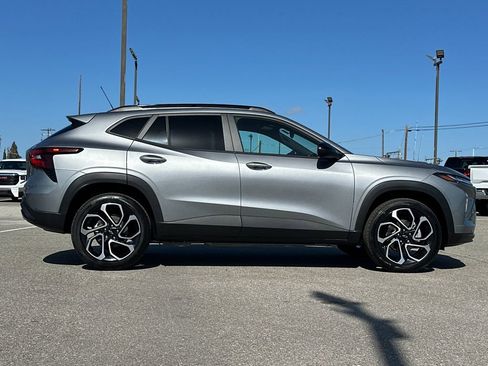 New 2026 Chevrolet Trax RS w/ Driver Confidence Package image 6