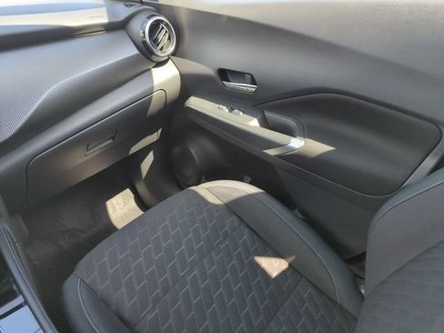 Certified 2023 Nissan Kicks SV FWD image 27