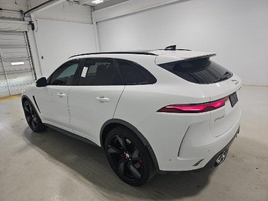 Used 2021 Jaguar F-PACE SVR AWD/4WD image 3