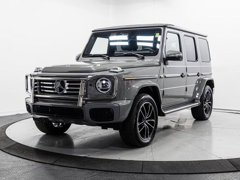 Used 2025 Mercedes-Benz G 550 image 3