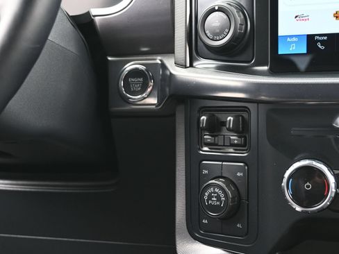 Used 2025 Ford F150 Platinum w/ FX4 Off-Road Package AWD/4WD image 37