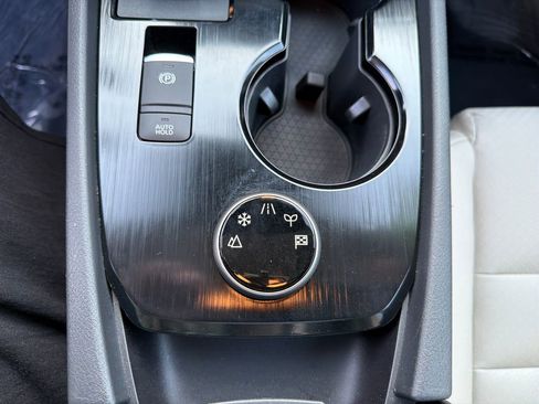 Used 2023 Nissan Rogue SV w/ SV Premium Package AWD/4WD image 31