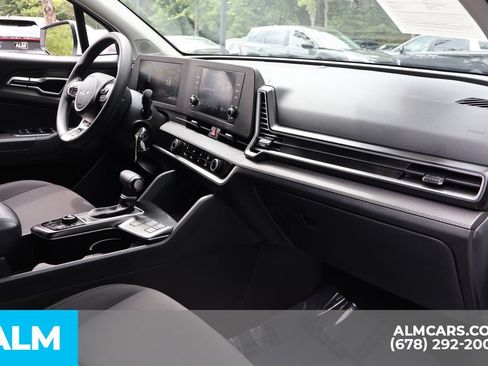 Used 2025 Kia Sportage LX FWD image 25