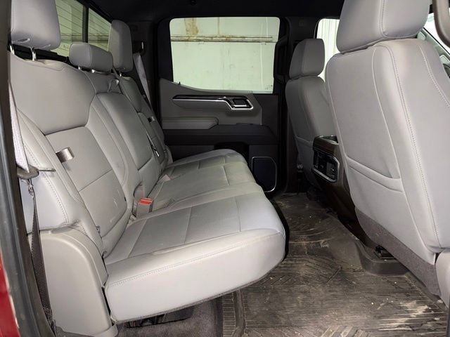 Used 2025 Chevrolet Silverado 1500 LTZ AWD/4WD image 21