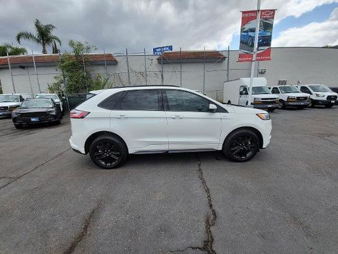 Used 2022 Ford Edge ST-Line AWD/4WD image 9