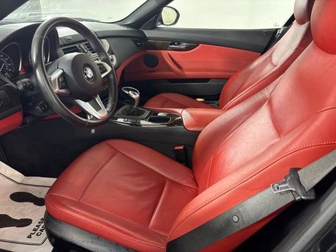 Used 2009 BMW Z4 sDrive30i RWD image 9