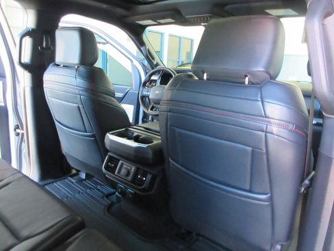 Used 2025 Ford F150 Raptor AWD/4WD image 32