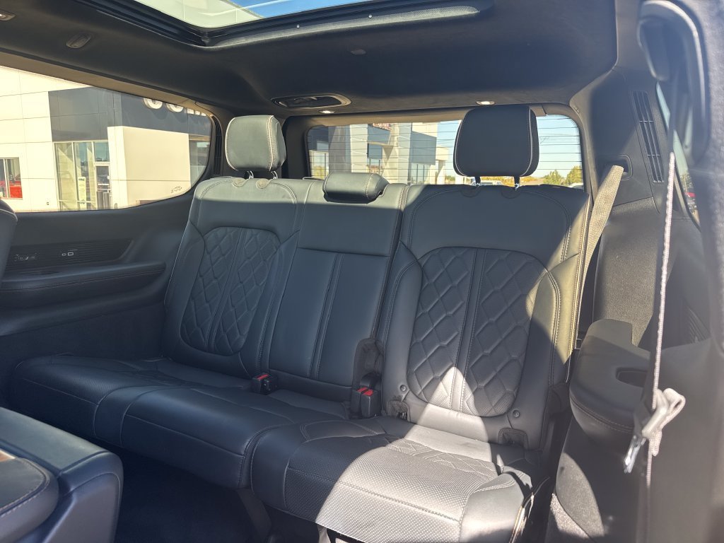 Used 2022 Jeep Grand Wagoneer Series III AWD/4WD image 41