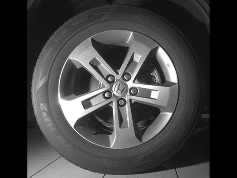 Used 2025 Honda Pilot EX-L image 24