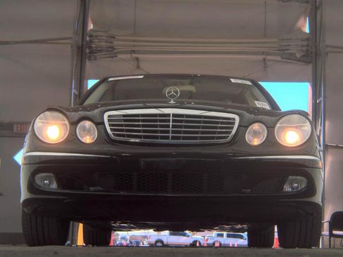 Used 2003 Mercedes-Benz E 320 Sedan w/ X2 Opt Pkg image 3