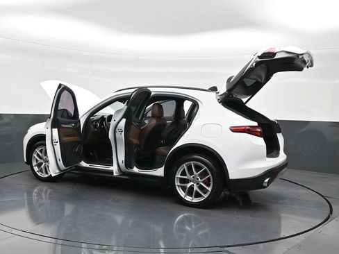 Used 2019 Alfa Romeo Stelvio Ti Sport w/ Quick Order Package 22S Sport image 36