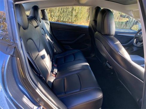 Used 2021 Tesla Model 3 Long Range image 30