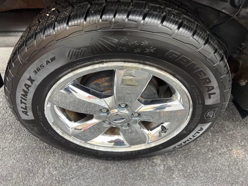 Used 2011 Ford Escape XLT w/ 202A Rapid Spec Order Code image 7