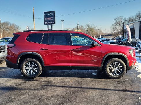 Used 2025 GMC Acadia AT4 image 7