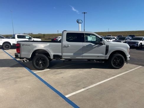 New 2026 Ford F250 Lariat w/ Black Appearance Package image 7