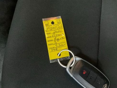 Used 2024 Nissan Rogue S image 16