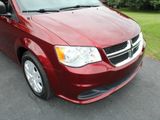 Used 2018 Dodge Grand Caravan SE w/ UConnect Hands-Free Group image 3