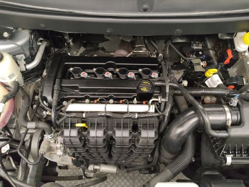 Used 2020 Dodge Journey SE FWD image 30