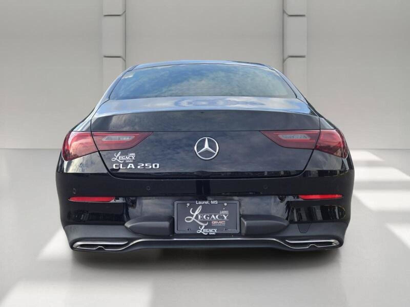 Used 2025 Mercedes-Benz CLA 250 image 5